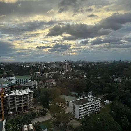 1Br Condo Near Venice Canal & Bgc With Great View - 20K